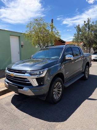 CHEVROLET S10 2.8 16V TURBO DIESEL HIGH COUNTRY CD 4X4 AUTOMÁTICO