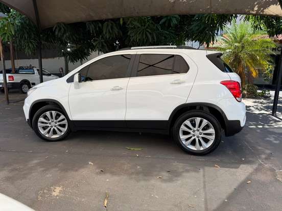 CHEVROLET-TRACKER-2017