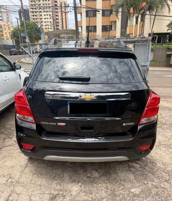 CHEVROLET-TRACKER-2017