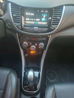 CHEVROLET-TRACKER-2018