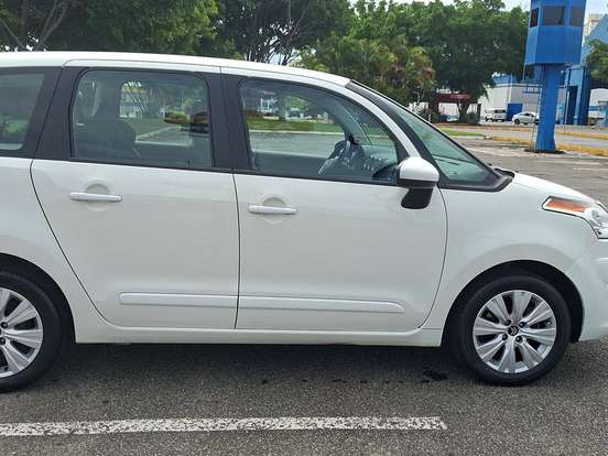 CITROËN-C3 PICASSO-1.5 FLEX GLX MANUAL CITROËN-C3 PICASSO-2013
