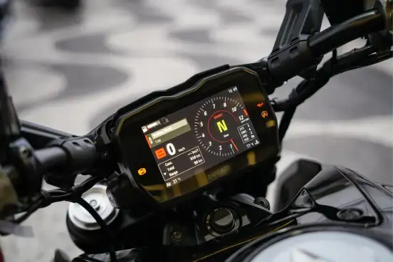 DUCATI-DIAVEL V4 DUCATI-DIAVEL V4-2025
