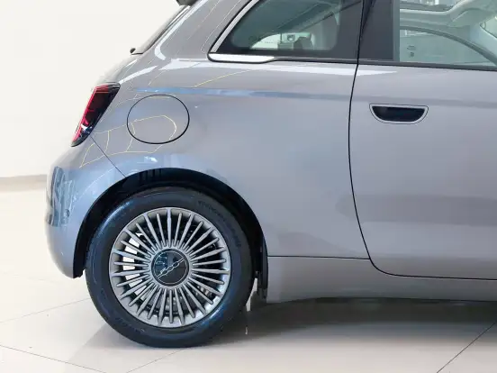 FIAT-500e-2021