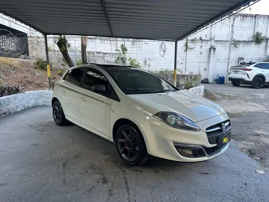 FIAT-BRAVO-1.8 SPORTING 16V FLEX 4P MANUAL FIAT-BRAVO-2015
