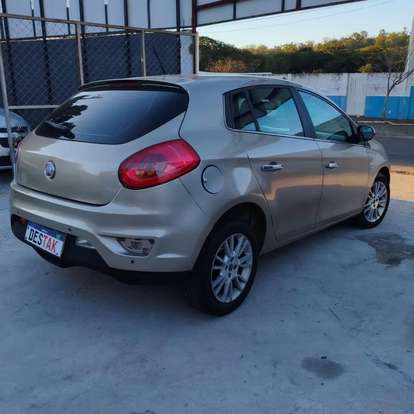 FIAT-BRAVO-2012