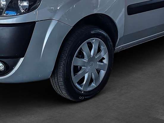 FIAT-DOBLÒ-1.8 MPI ESSENCE 7L 16V FLEX 4P MANUAL FIAT-DOBLÒ-2020