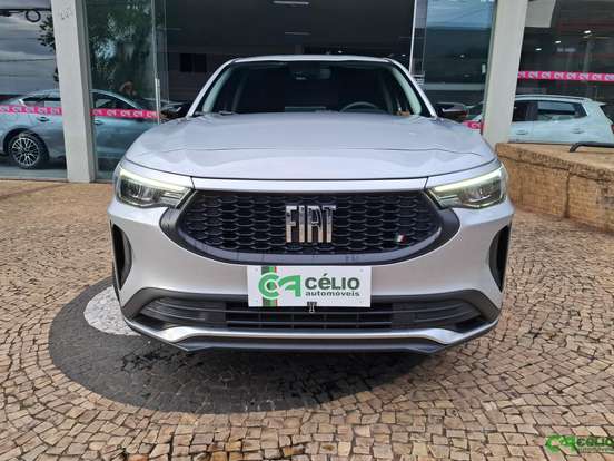 FIAT-FASTBACK-2024