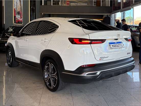 FIAT-FASTBACK-2023