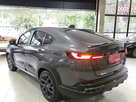 FIAT-FASTBACK-2025
