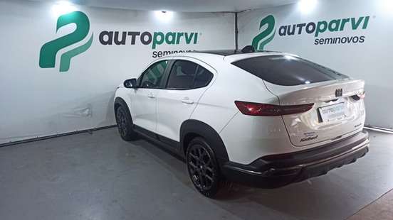 FIAT-FASTBACK-2025