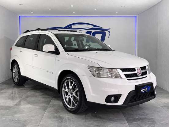 FIAT-FREEMONT-2015