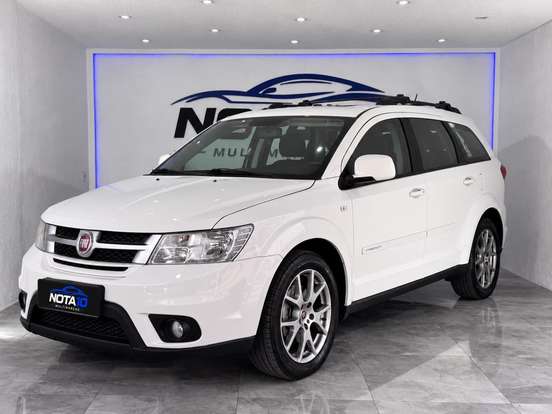 FIAT-FREEMONT-2.4 EMOTION 16V GASOLINA 4P AUTOMÁTICO FIAT-FREEMONT-2015