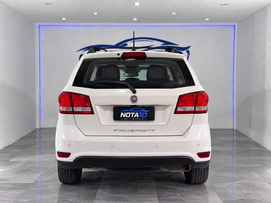 FIAT-FREEMONT-2.4 EMOTION 16V GASOLINA 4P AUTOMÁTICO FIAT-FREEMONT-2015