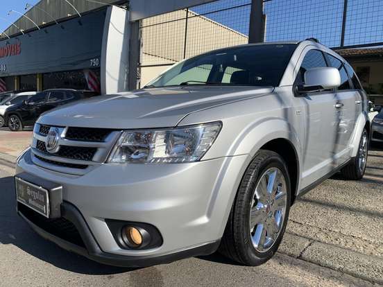 FIAT-FREEMONT-2.4 PRECISION 16V GASOLINA 4P AUTOMÁTICO FIAT-FREEMONT-2013
