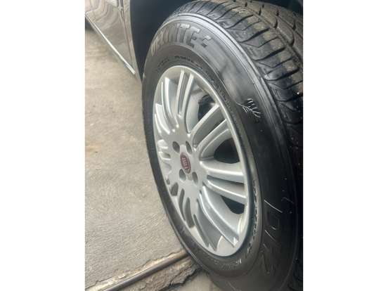 FIAT-LINEA-1.8 ESSENCE 16V FLEX 4P MANUAL FIAT-LINEA-2014