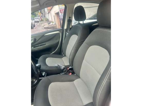 FIAT-LINEA-2014