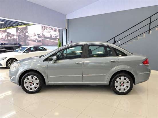 FIAT-LINEA-2011