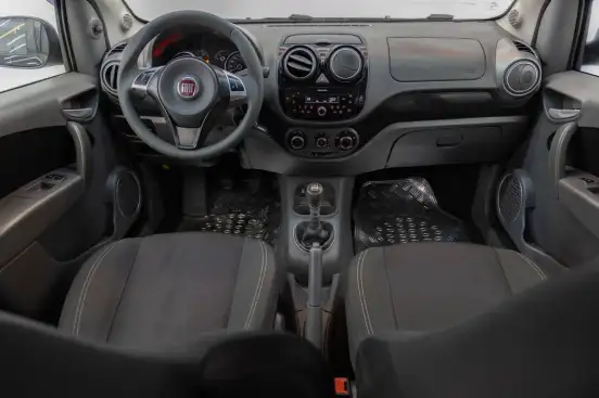 FIAT-PALIO-2016