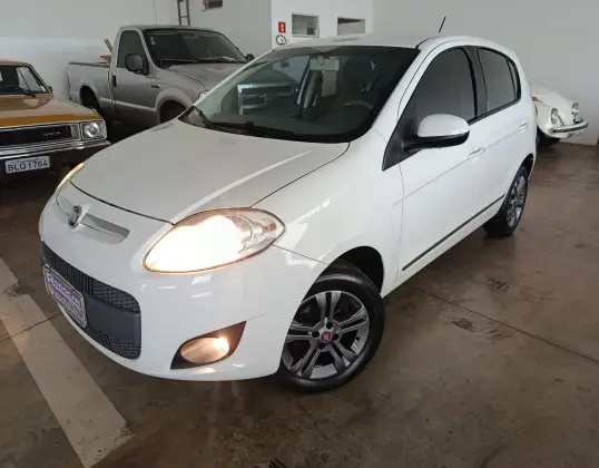 FIAT PALIO 1.6 MPI ESSENCE 16V FLEX 4P MANUAL