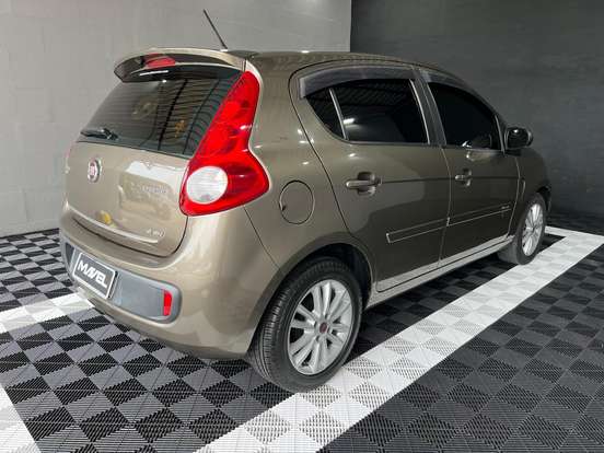 FIAT-PALIO-2015