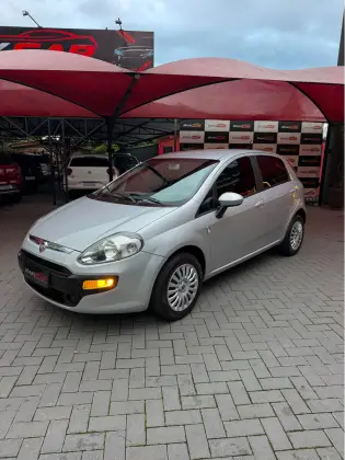 FIAT PUNTO 1.4 ATTRACTIVE ITALIA 8V FLEX 4P MANUAL