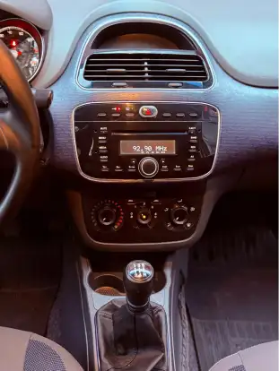 FIAT-PUNTO-2012