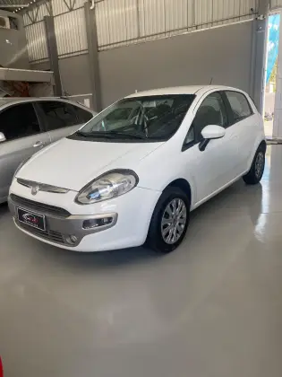 FIAT PUNTO 1.6 ESSENCE 16V FLEX 4P AUTOMATIZADO