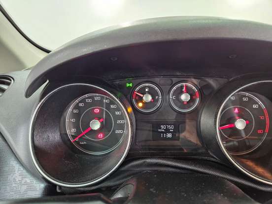 FIAT-PUNTO-2012
