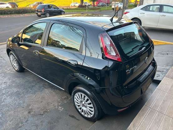 FIAT-PUNTO-2014