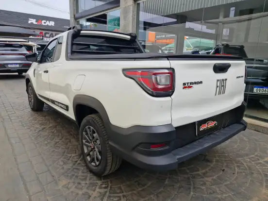 FIAT-STRADA-2021