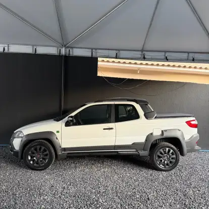 FIAT-STRADA-1.8 MPI ADVENTURE CD 16V FLEX 3P MANUAL FIAT-STRADA-2015