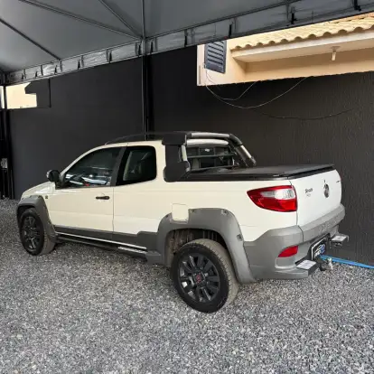 FIAT-STRADA-1.8 MPI ADVENTURE CD 16V FLEX 3P MANUAL FIAT-STRADA-2015