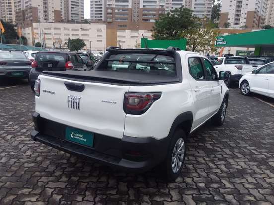 FIAT-STRADA-2024