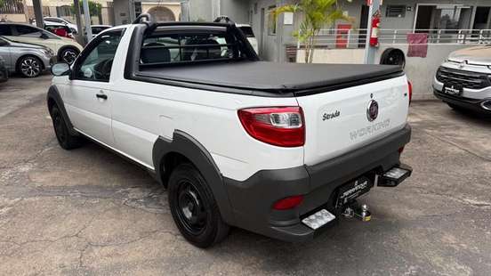 FIAT-STRADA-2014