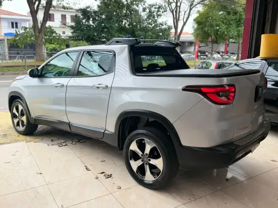 FIAT-TORO-1.8 16V EVO FLEX FREEDOM AT6 FIAT-TORO-2017