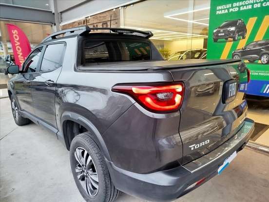 FIAT-TORO-2023