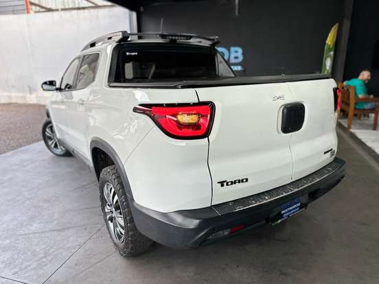 FIAT-TORO-2022