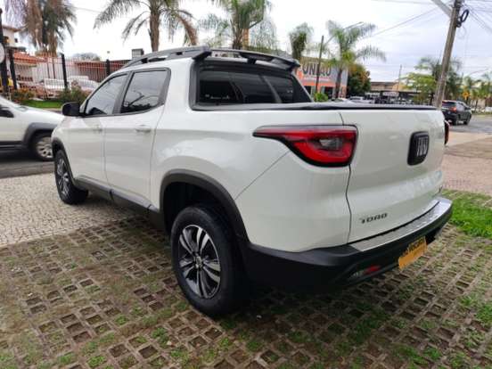 FIAT-TORO-1.3 TURBO 270 FLEX FREEDOM AT6 FIAT-TORO-2023