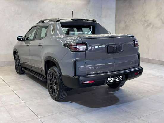 FIAT-TORO-1.3 TURBO 270 FLEX VOLCANO AT6 FIAT-TORO-2025
