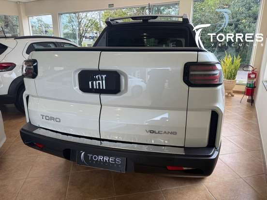 FIAT-TORO-1.3 TURBO 270 FLEX VOLCANO AT6 FIAT-TORO-2025