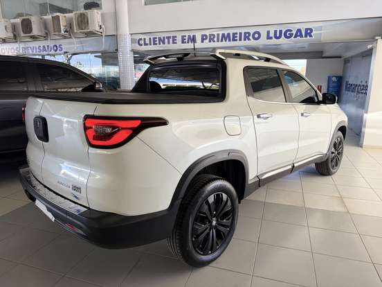 FIAT-TORO-1.3 TURBO 270 FLEX VOLCANO AT6 FIAT-TORO-2025