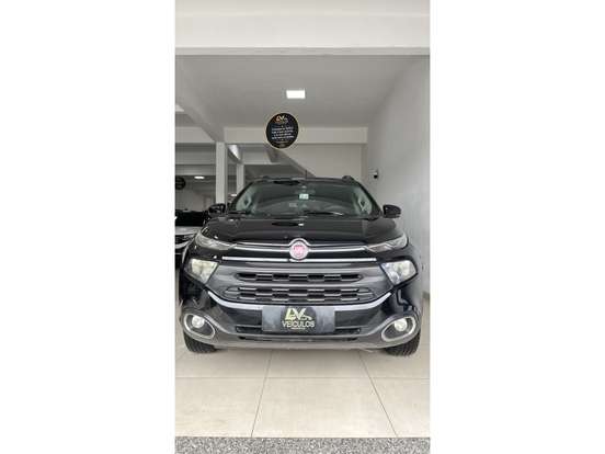 FIAT-TORO-2016