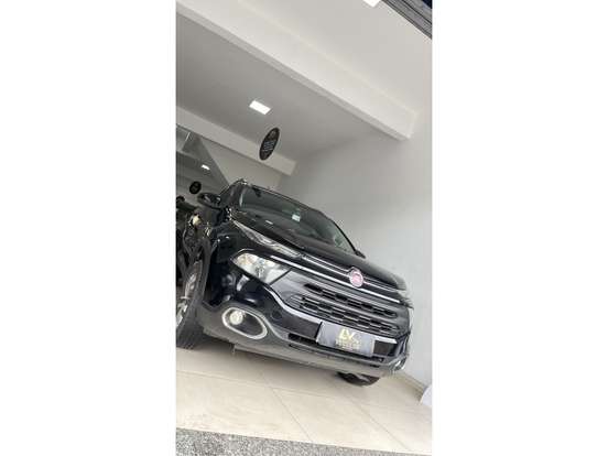 FIAT-TORO-2016