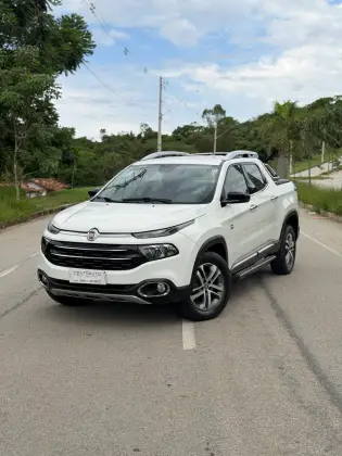 FIAT TORO 2.0 16V TURBO DIESEL VOLCANO 4WD AT9