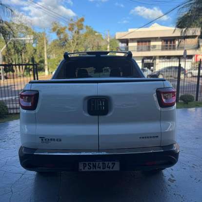 FIAT-TORO-2016