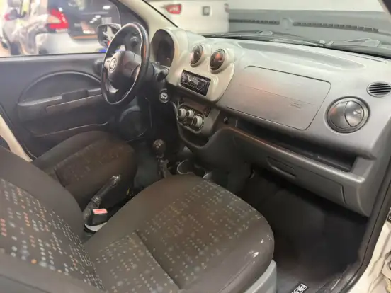FIAT-UNO-1.0 EVO VIVACE 8V FLEX 4P MANUAL FIAT-UNO-2015