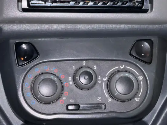 FIAT-UNO-2015