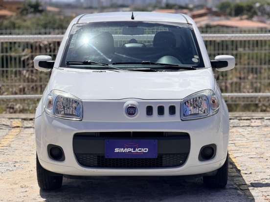 FIAT-UNO-1.0 EVO VIVACE 8V FLEX 4P MANUAL FIAT-UNO-2015