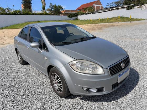 FIAT LINEA 1.8 ESSENCE 16V FLEX 4P AUTOMATIZADO