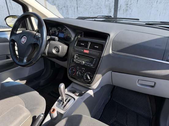 FIAT-LINEA-2012